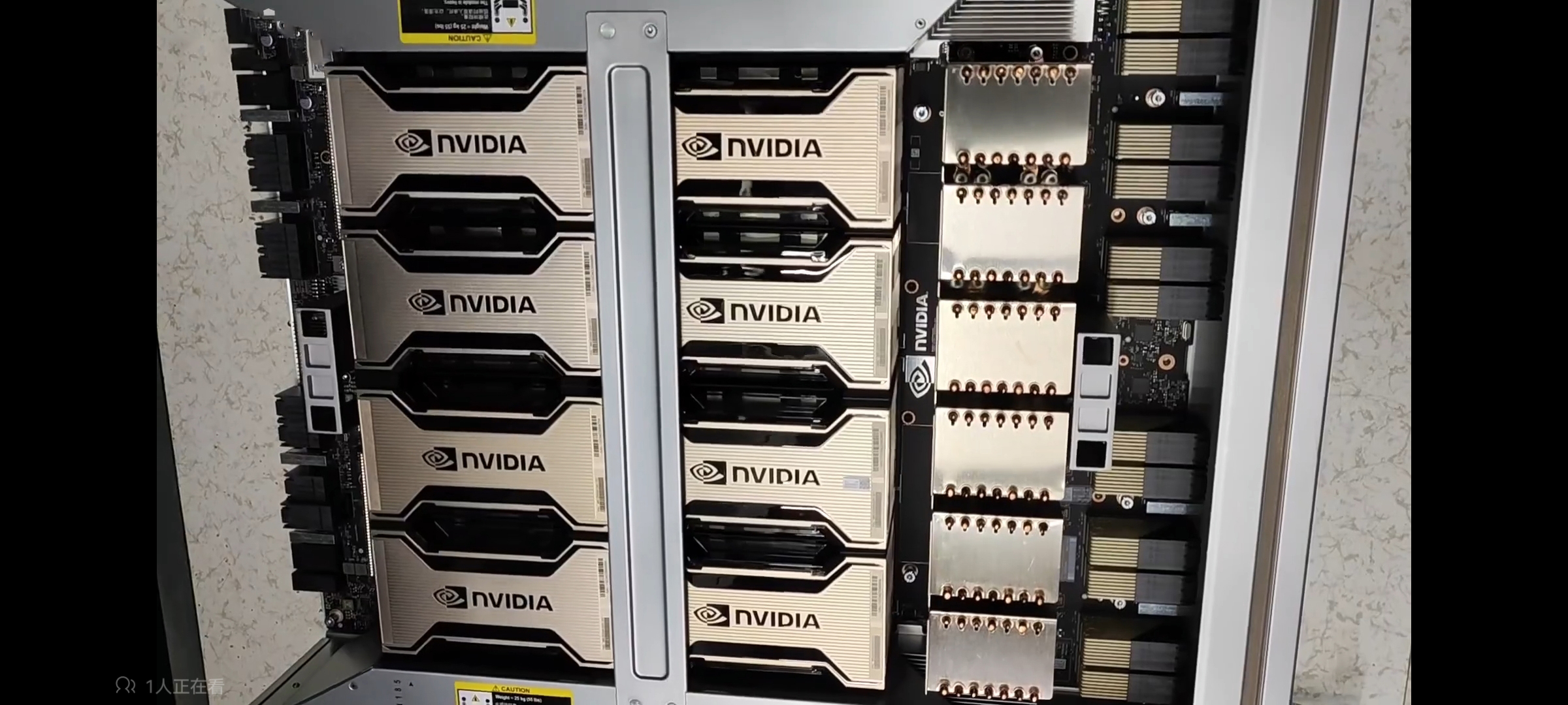 A800 GPU：PCIe单卡与NVLink 8卡模组的区别及应用场景分析
